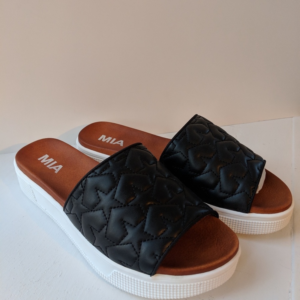 Mia Journee Platform slide sandal